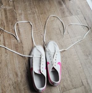 Nike shoes size7.5